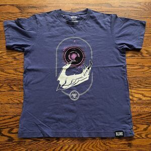Uniqlo UT Blizzard Overwatch D.Va Mech Graphic T-Shirt Purple Men's Size S